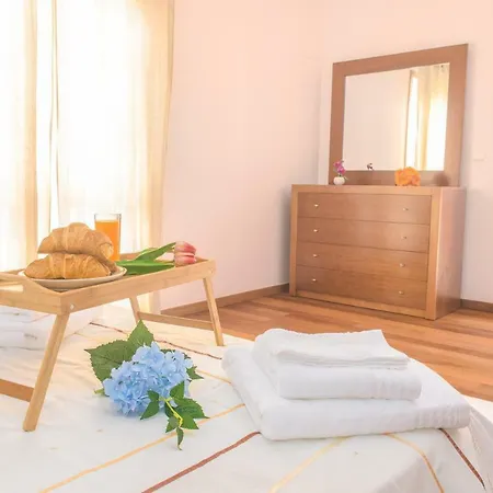Feel-at-home In Holiday home