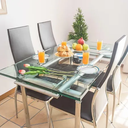 Feel-at-home In Machico (Madeira)