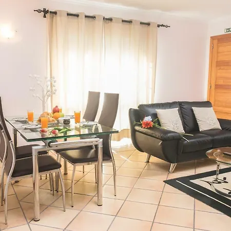 Holiday home Feel-at-home In