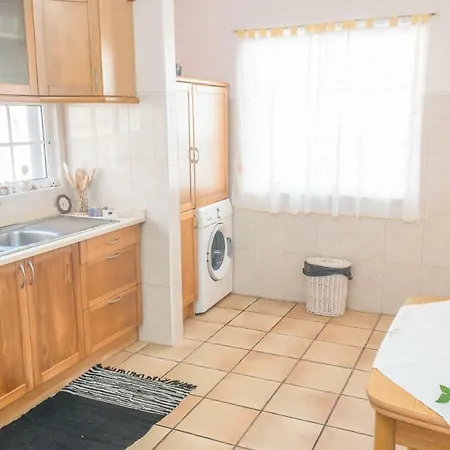 Feel-at-home In